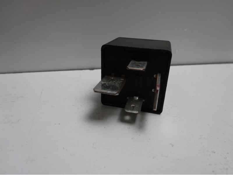 Recambio de rele para volkswagen golf iv berlina (1j1) referencia OEM IAM 10K705CA 7M0951253A 100