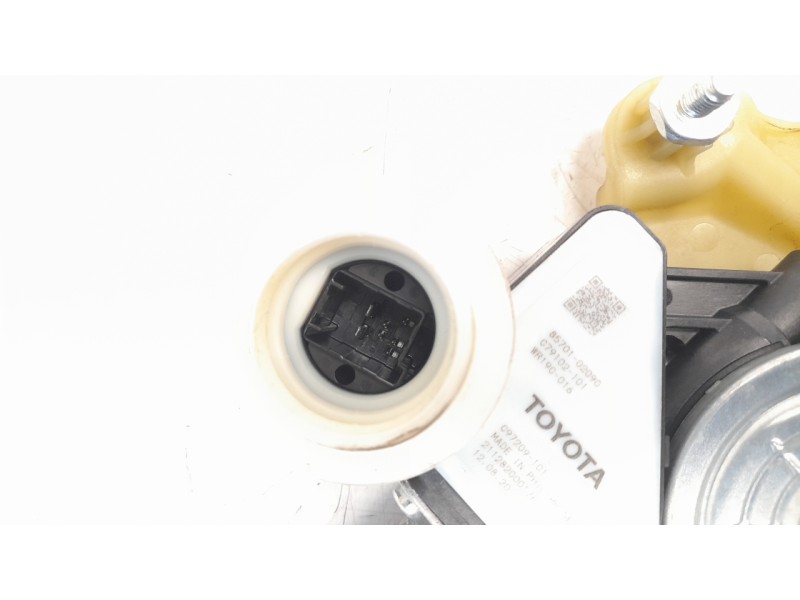 Recambio de elevalunas trasero izquierdo para toyota corolla (e21) referencia OEM IAM 6984002681  