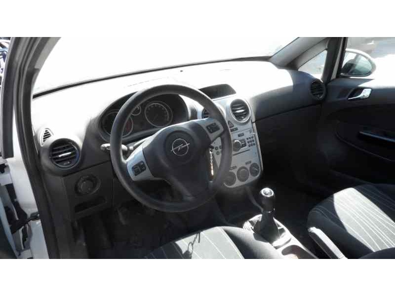 opel corsa d del año 2008