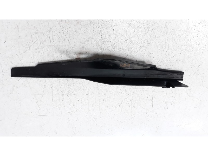 Recambio de moldura para bmw f 800 r f 800 r referencia OEM IAM 46637718123  