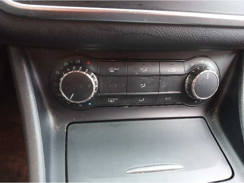Recambio de mando climatizador para mercedes-benz clase cla (w117) shooting brake cla 200 d (117.908) referencia OEM IAM A246900