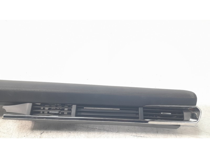 Recambio de rejilla aireadora para mazda 3 sedán (bp) referencia OEM IAM BDGF6471X BDGF6471X BDGF64730