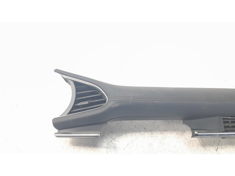 Recambio de rejilla aireadora para mazda 3 sedán (bp) referencia OEM IAM BDGF6471X BDGF6471X BDGF64730