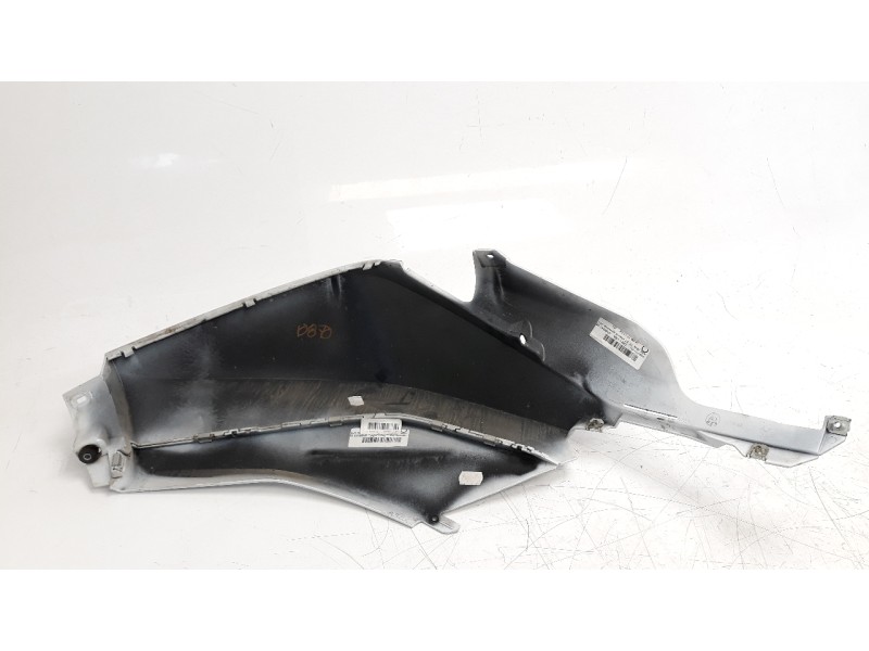 Recambio de moldura para bmw k 1600 gt/gtl referencia OEM IAM 46638557445 46638544361 