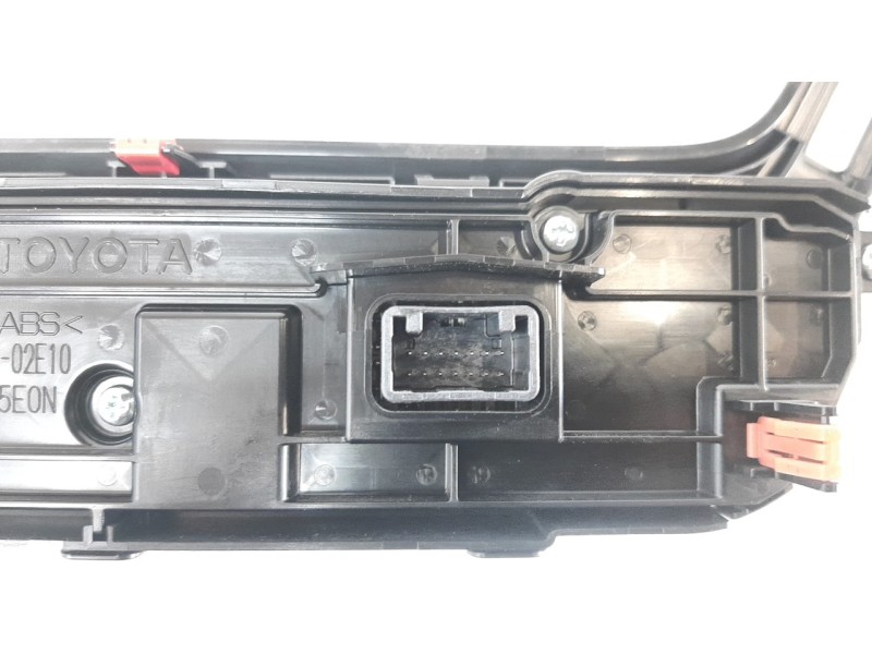 Recambio de mando climatizador para toyota corolla (e21) referencia OEM IAM 5590002E10  