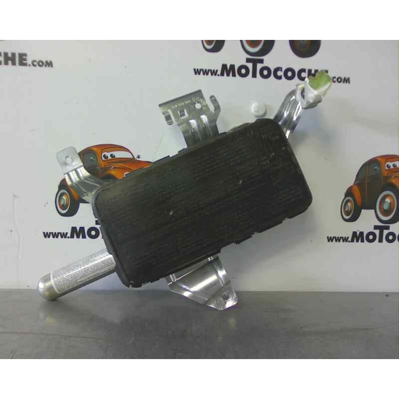 Recambio de airbag lateral delantero derecho para mercedes-benz clase c (w203) berlina referencia OEM IAM A2038602605 30320418C 