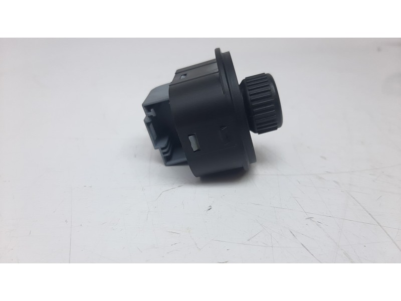 Recambio de mando retrovisor para volkswagen scirocco (137) 2.0 tdi referencia OEM IAM 1K8959565C  