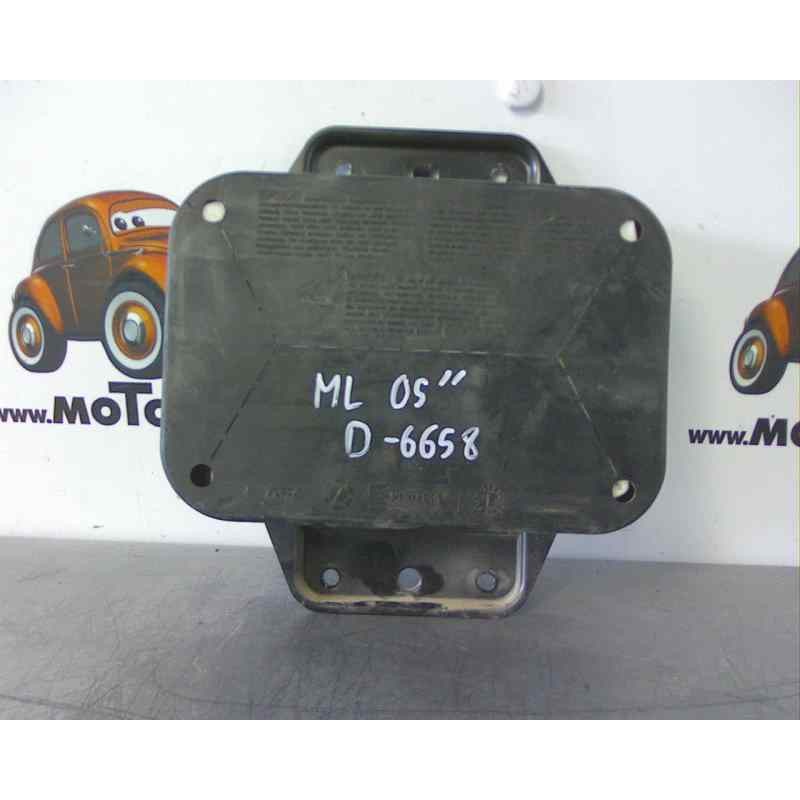 Recambio de airbag lateral delantero izquierdo para mercedes-benz clase m (w163) 2.7 cdi 20v cat referencia OEM IAM A1638600605 