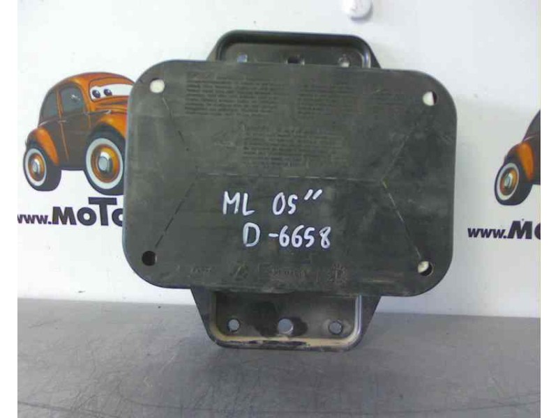 Recambio de airbag lateral delantero izquierdo para mercedes-benz clase m (w163) 2.7 cdi 20v cat referencia OEM IAM A1638600605 