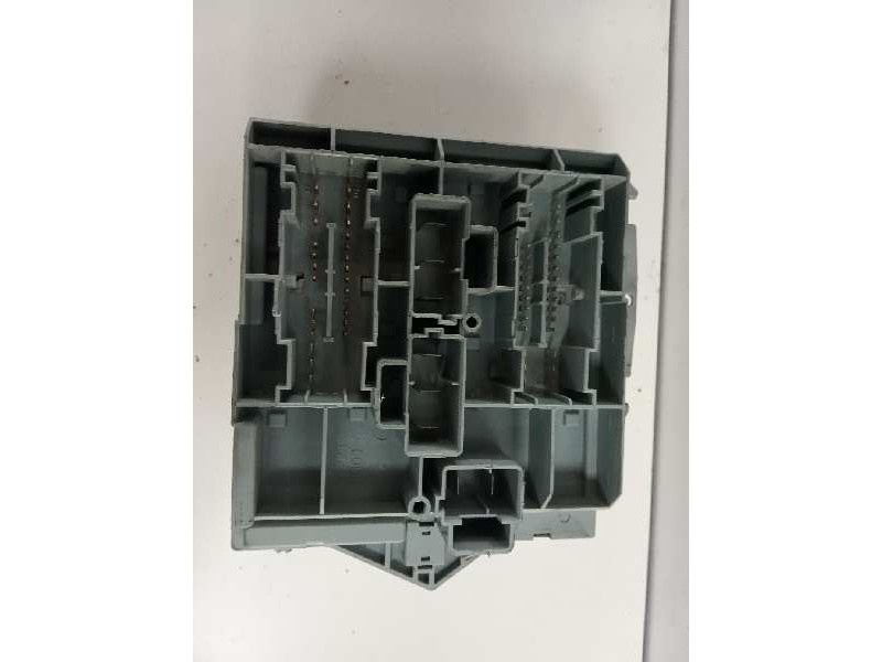 Recambio de caja reles / fusibles para alfa romeo brera (177) 2.4 jtd cat referencia OEM IAM 50508214  