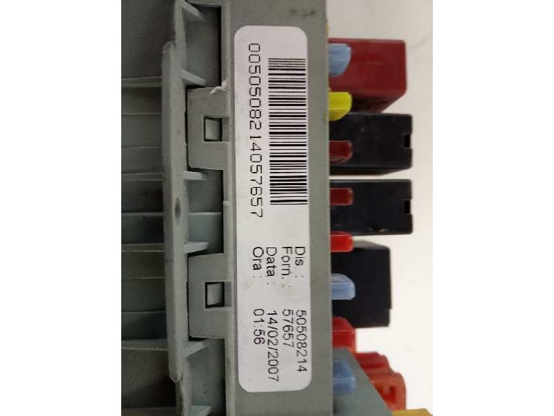 Recambio de caja reles / fusibles para alfa romeo brera (177) 2.4 jtd cat referencia OEM IAM 50508214  