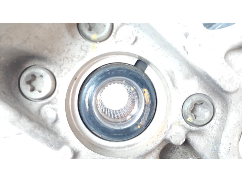 Recambio de mangueta delantera derecha para hyundai tucson referencia OEM IAM 51711N7000  