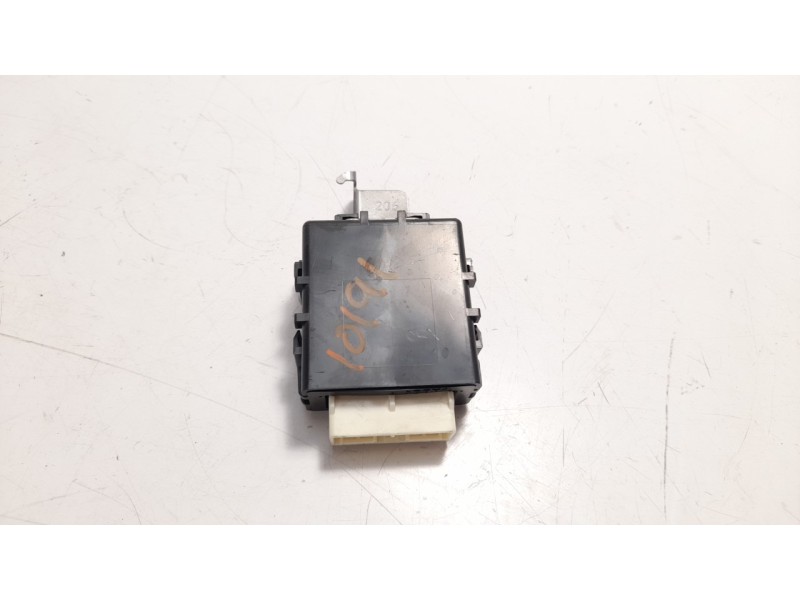 Recambio de modulo electronico para toyota yaris hsd active referencia OEM IAM 859400D030 4230002060 