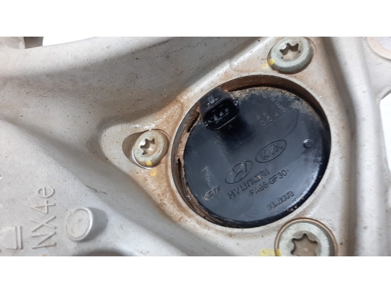 Recambio de mangueta trasera izquierda para hyundai tucson referencia OEM IAM 52705N7100  