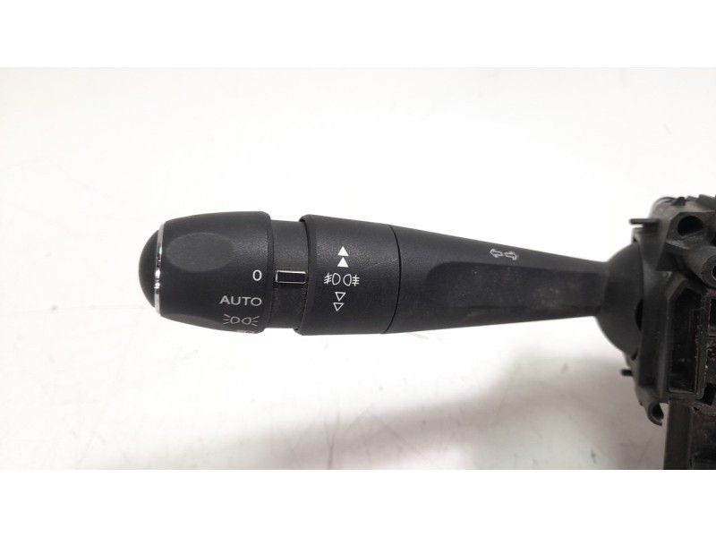 Recambio de mando multifuncion para peugeot 5008 1.5 blue-hdi fap referencia OEM IAM 98262591ZD  