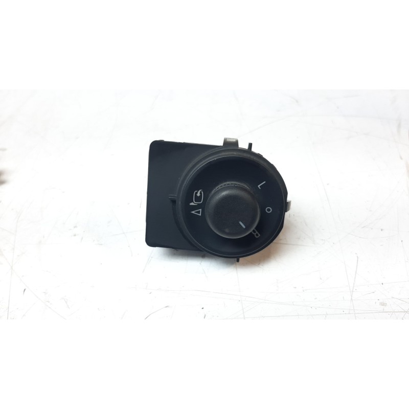 Recambio de mando retrovisor para opel astra j gtc 1.6 cdti dpf referencia OEM IAM 13498638  