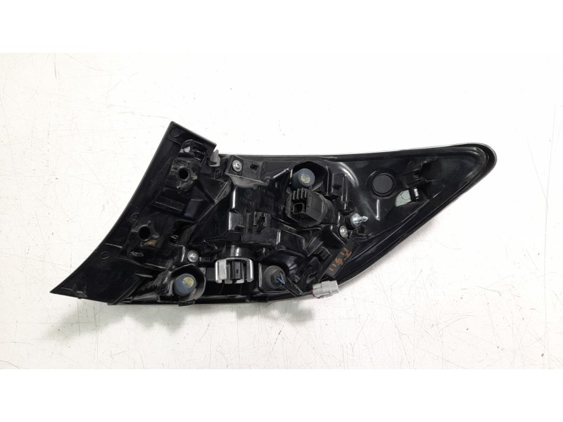 Recambio de piloto trasero izquierdo para toyota corolla (e21) referencia OEM IAM V350010L  