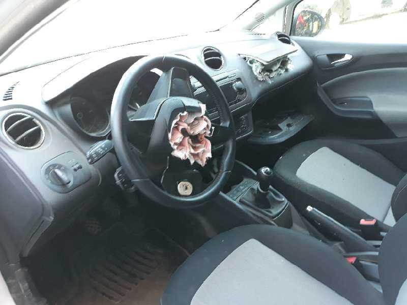 seat ibiza (6j5) del año 2012