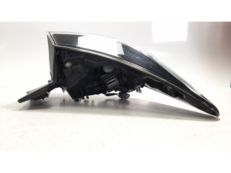 Recambio de piloto trasero izquierdo para toyota corolla (e21) referencia OEM IAM V350010L  