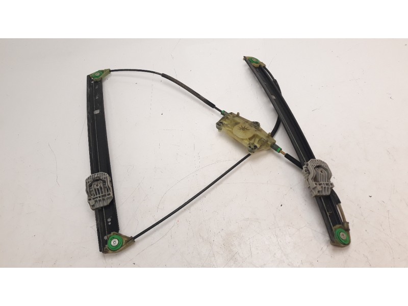 Recambio de elevalunas delantero derecho para audi q7 (4l) 3.0 v6 24v tdi referencia OEM IAM 4L0837462A 106023313 113676