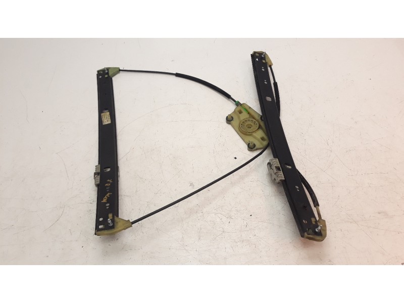 Recambio de elevalunas delantero izquierdo para audi q7 (4l) 3.0 v6 24v tdi referencia OEM IAM 4L0837461F 106023314 113677