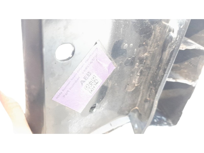 Recambio de refuerzo paragolpes delantero para hyundai tucson referencia OEM IAM 64900N7010  