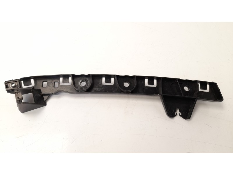 Recambio de molduras traseras para citroen c4 grand picasso live edition referencia OEM IAM 9677311080  