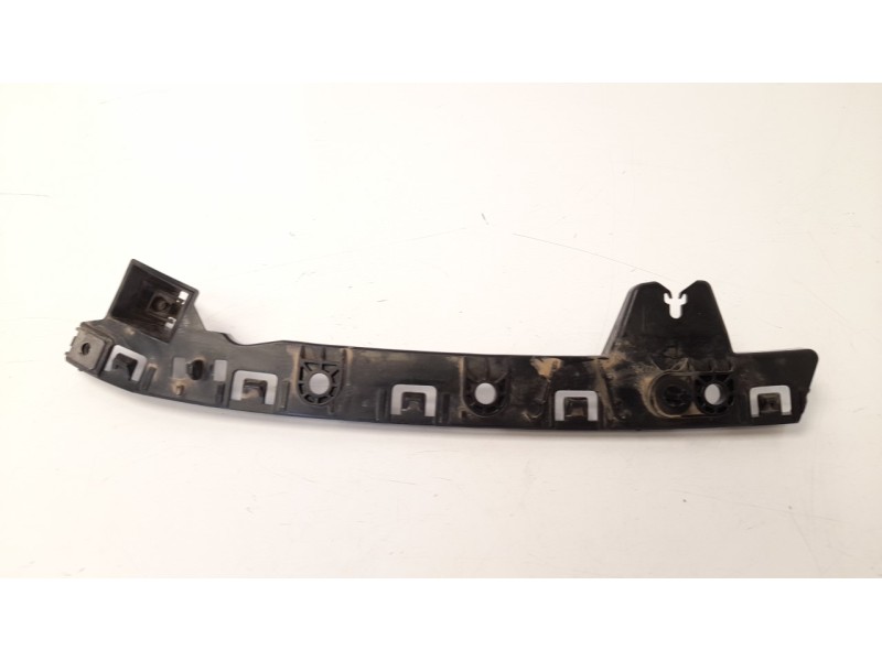 Recambio de molduras traseras para citroen c4 grand picasso live edition referencia OEM IAM 9677311080  