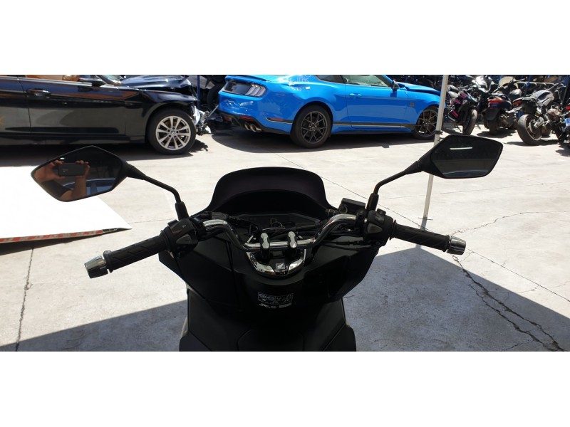 Recambio de manillar para honda pcx 125 referencia OEM IAM 53100K97T00  