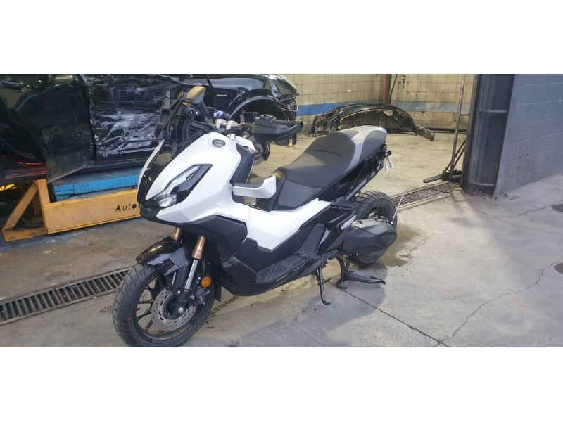 honda adv 350 del año 2024