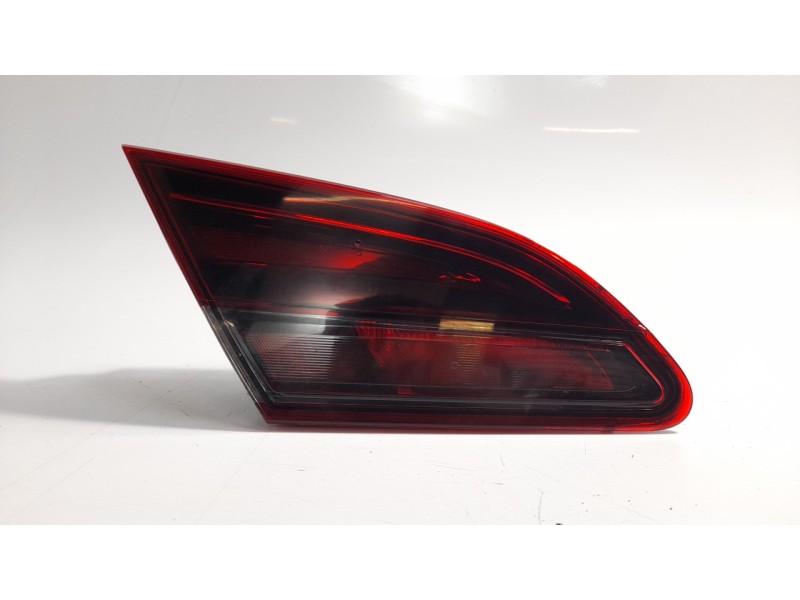 Recambio de piloto trasero izquierdo interior para opel astra j gtc 1.6 cdti dpf referencia OEM IAM 13281878  