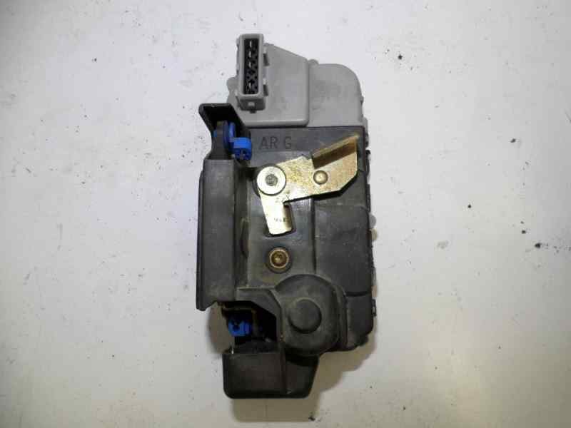 Recambio de cerradura puerta trasera derecha para citroen xantia berlina 2.0 hdi 90/110 attraction referencia OEM IAM   