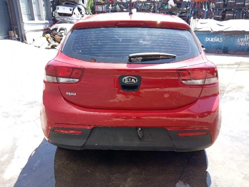 kia rio (yb) del año 2017