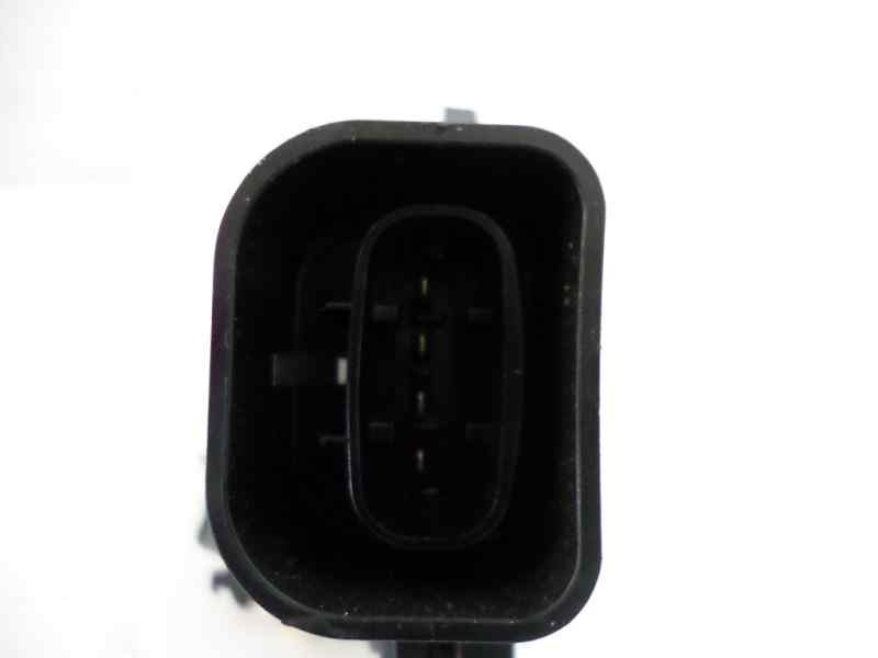 Recambio de cerradura puerta trasera derecha para toyota lexus is 200 (gxe10) 2.0 cat referencia OEM IAM 6933053031  