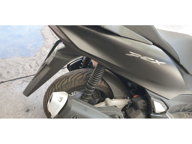 Recambio de amortiguador trasero derecho para honda pcx 125 referencia OEM IAM 52400K1YJ51  