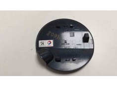 Recambio de tapa exterior combustible para peugeot 5008 access referencia OEM IAM 9684164880   2