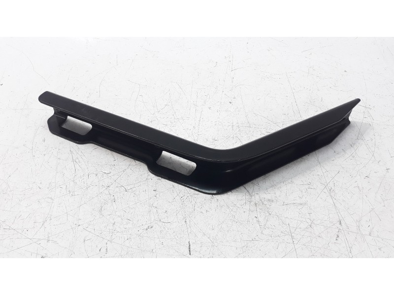 Recambio de moldura para honda pcx 125 referencia OEM IAM 50620K35V00  