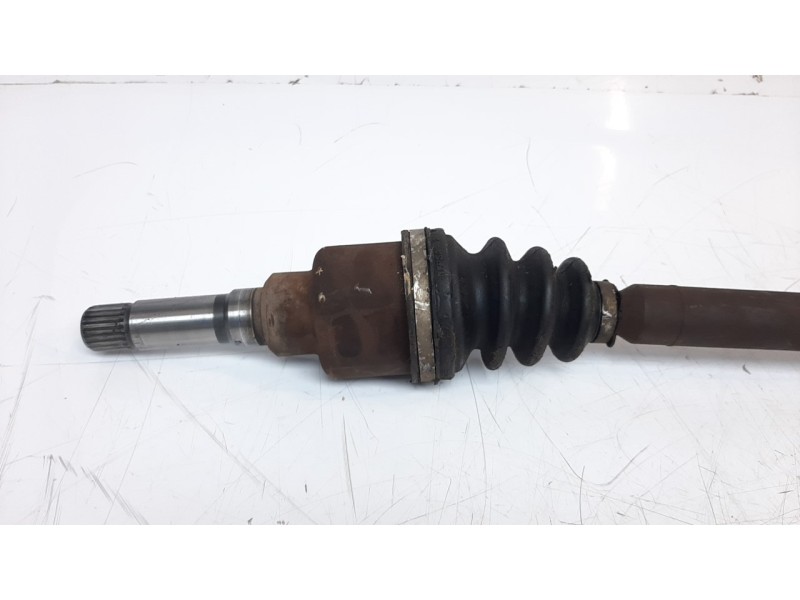 Recambio de transmision delantera derecha para citroen c3 1.4 referencia OEM IAM 9640127680 C1631 