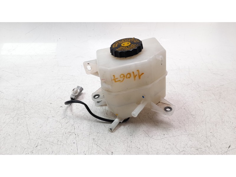 Recambio de deposito servo para lexus nx 2.5 16v cat (híbrido) referencia OEM IAM 4722078010  