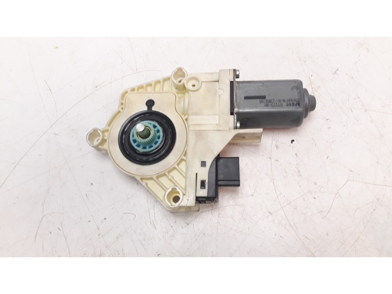 Recambio de motor elevalunas trasero izquierdo para audi q7 (4l) 3.0 v6 24v tdi referencia OEM IAM 4L0959801B  
