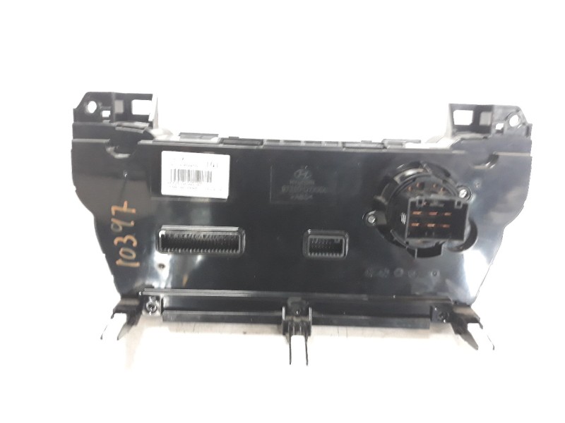 Recambio de mando climatizador para hyundai tucson 1.6 cat referencia OEM IAM 97250D7000TRY  
