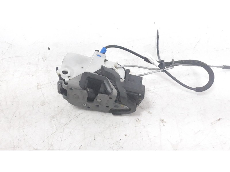 Recambio de cerradura puerta delantera derecha para opel astra j lim. 1.7 16v cdti referencia OEM IAM 13579523  