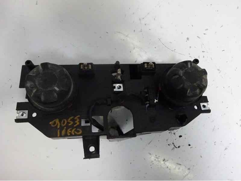 Recambio de mando climatizador para iveco daily combi caja cerrada techo alto 35s... batalla 3000l referencia OEM IAM 568740100 