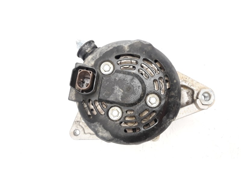 Recambio de alternador para suzuki vitara 1.4 16v boosterjet cat referencia OEM IAM 3140060R01 ALF040A04 