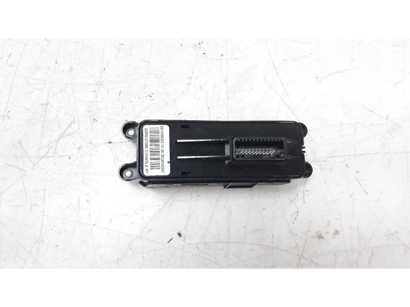 Recambio de mando multifuncion para hyundai tucson 1.6 cat referencia OEM IAM 93300D7550  