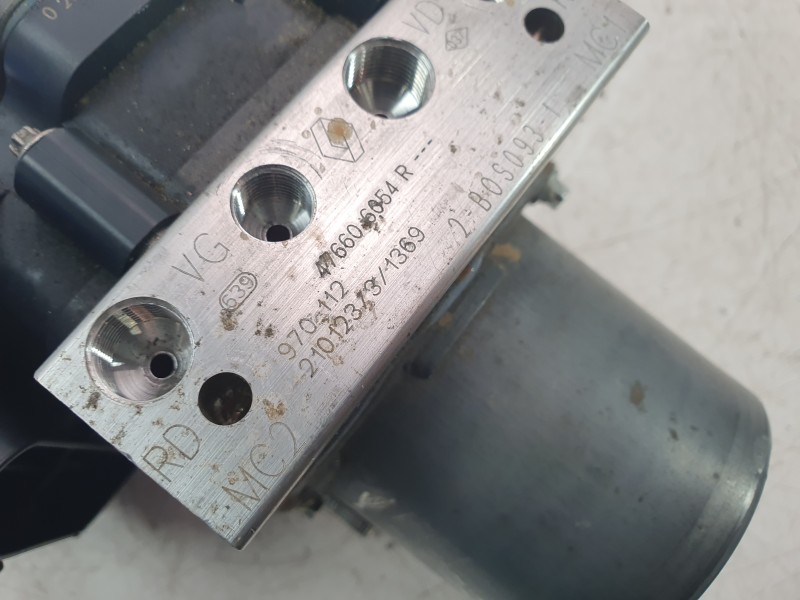 Recambio de abs para renault clio v (b7_) 1.0 lpg (b7mt) referencia OEM IAM 476606054R  