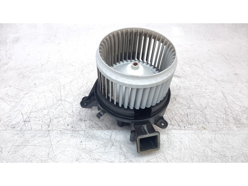 Recambio de ventilador calefaccion para jeep compass ii 1.6 m-jet cat referencia OEM IAM 5T590278  