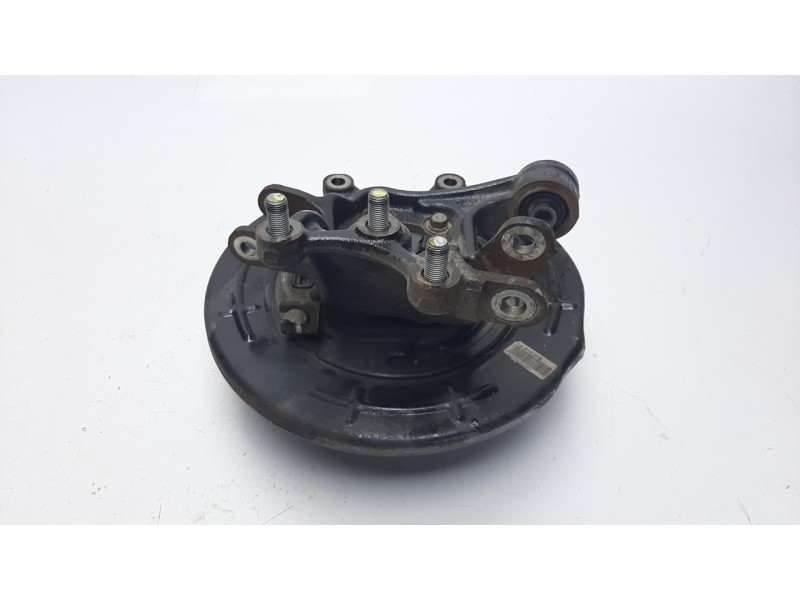 Recambio de mangueta trasera derecha para hyundai tucson 1.6 cat referencia OEM IAM 52720D7000  