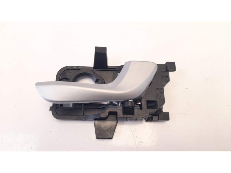 Recambio de maneta interior delantera derecha para kia rio (yb) 1.0 tgdi cat referencia OEM IAM 82623H8500  