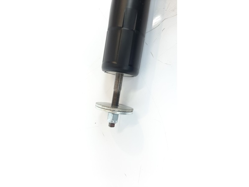 Recambio de amortiguador trasero derecho para suzuki vitara 1.4 16v boosterjet cat referencia OEM IAM 4180054P01000  